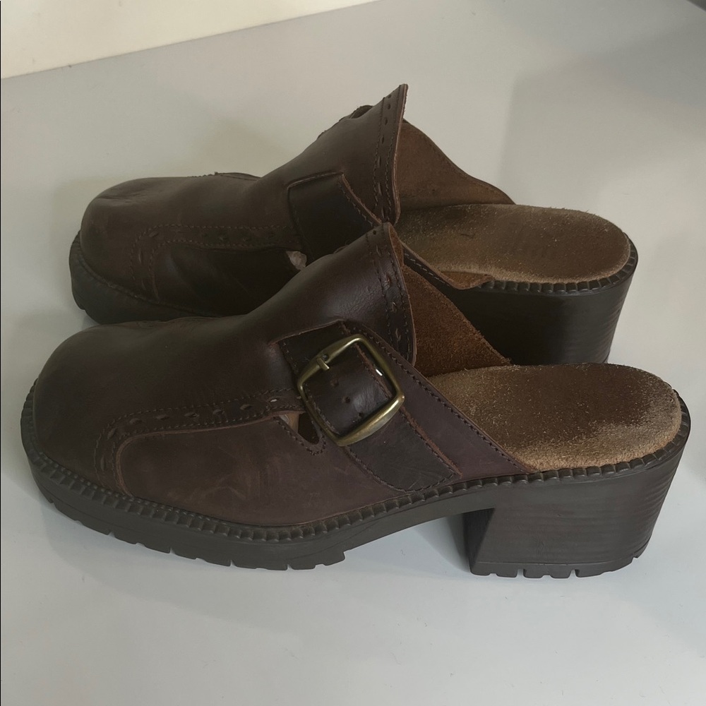 American Eagle Outfitters Brown Leather Clog Mules